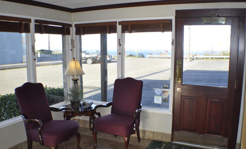 Public Area, Uptown Inn, Clallam