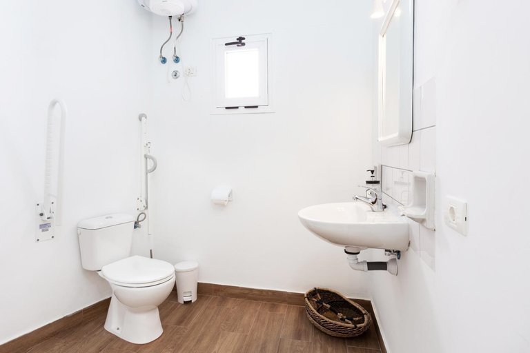 Bathroom 4, El Hostal Del Cubo, Santa Cruz de Tenerife