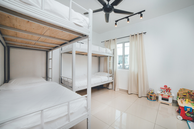 Bedroom 24