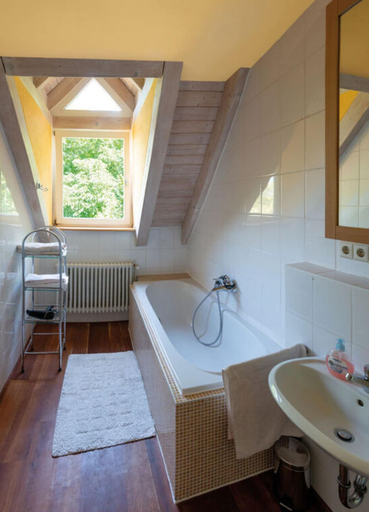 Bathroom 2, am Schonwasen Comfortable Holiday Residence, Emmendingen