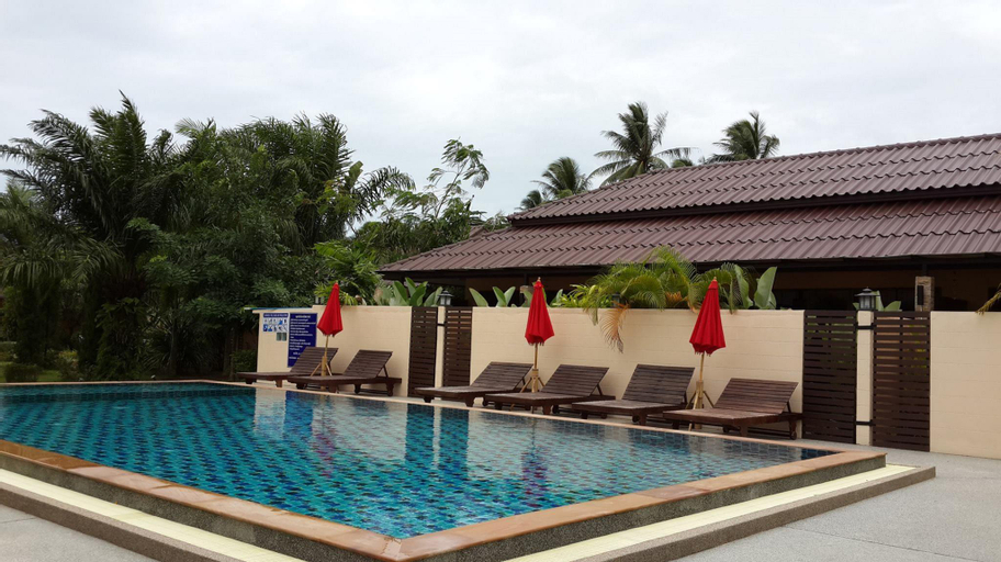 Swimming Pool 4