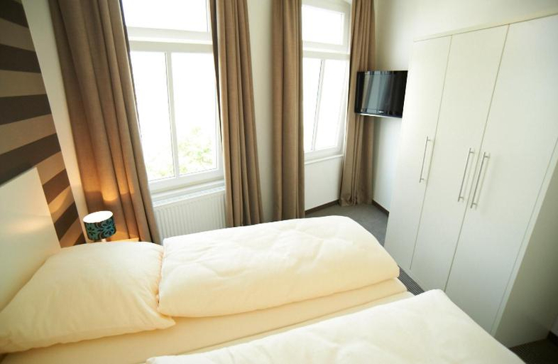 Others 4, Apartment mit Balkon, Aurich