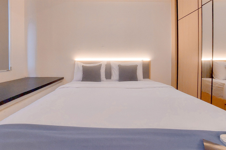 Bedroom 4, Cozy And Well Furnished Studio Collins Boulevard Apartment, Tangerang