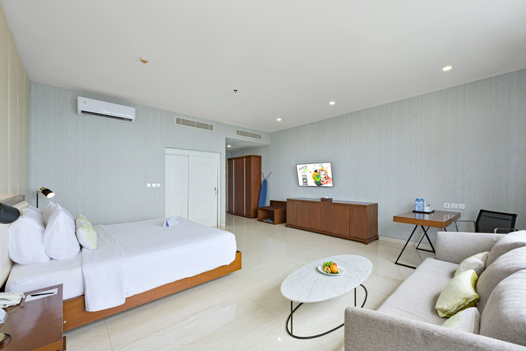 Bedroom 4, Grand Whiz Megamas Manado, Manado