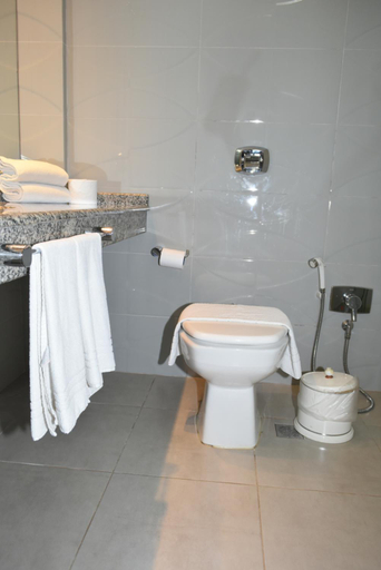 Bathroom 4, Hotel Vilhar, Ivaiporã