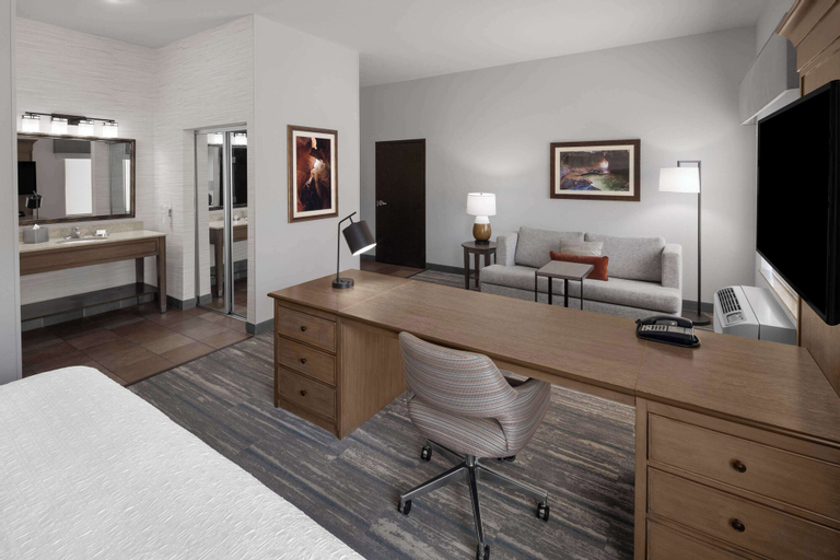 Bedroom 28