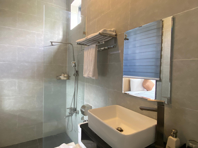 Bathroom 5, Ngọc Trai Xanh Bungalow, Phú Quốc