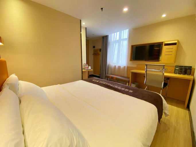 Bedroom 3, 7 Days Premium Guangzhou Shangxiajiu Chenjiaci Metro Station, Guangzhou
