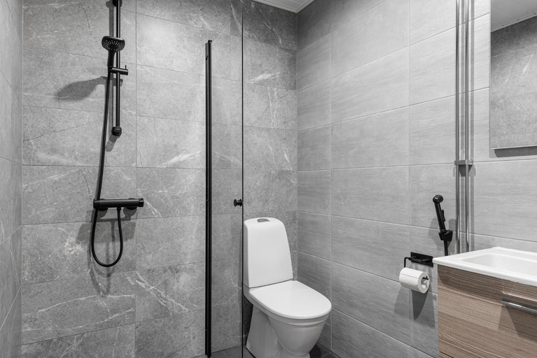 Bathroom 3, Prime Apartments Pori Central, Satakunta