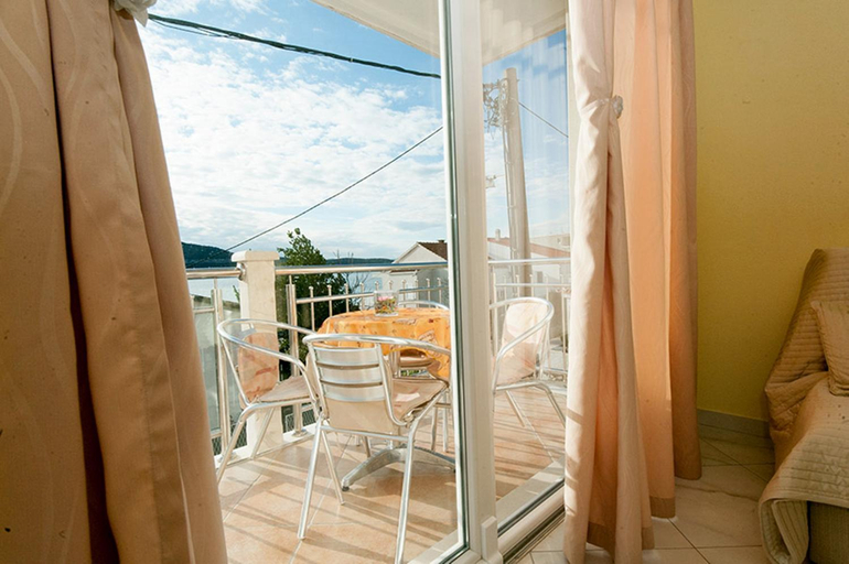 Others 4, Villa Maric, Herzegovina-Neretva