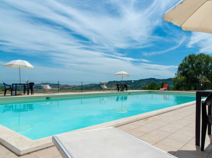 Sport & Beauty 4, Villa Aurora Comfortable Holiday Residence, Fermo
