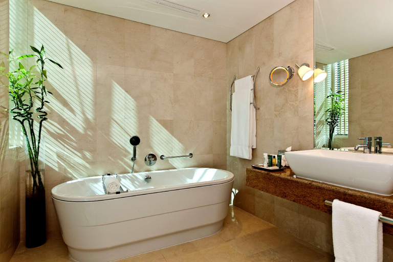 Bathroom 7