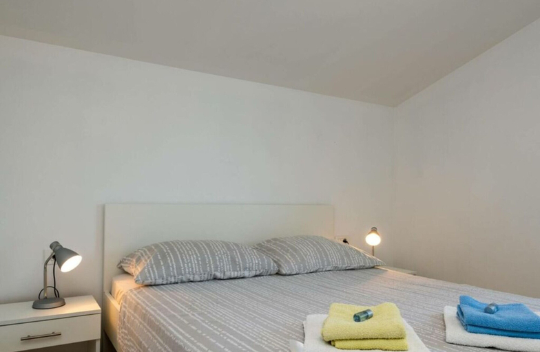 Room 2, Nicole Comfortable Holiday Residence, Pula