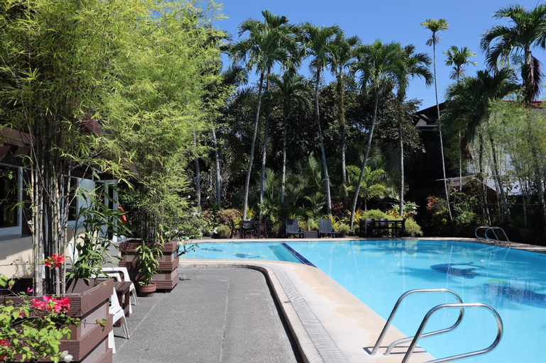 Swimming Pool 11