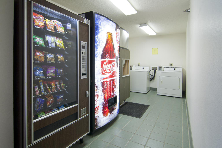 Food & Drinks 3, Americas Best Value Inn Zumbrota, Goodhue
