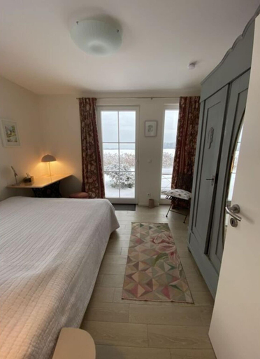 Room 2, Lady and the Tramp Comfortable Vacation Home, Nordwestmecklenburg