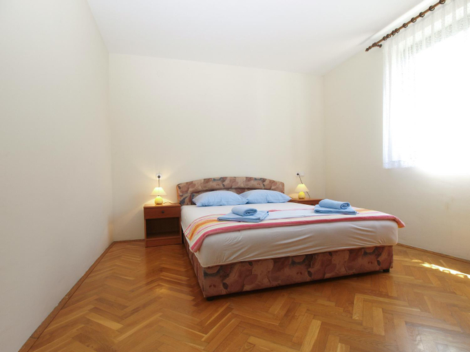 Bedroom 2, Apartment 1842, Fažana