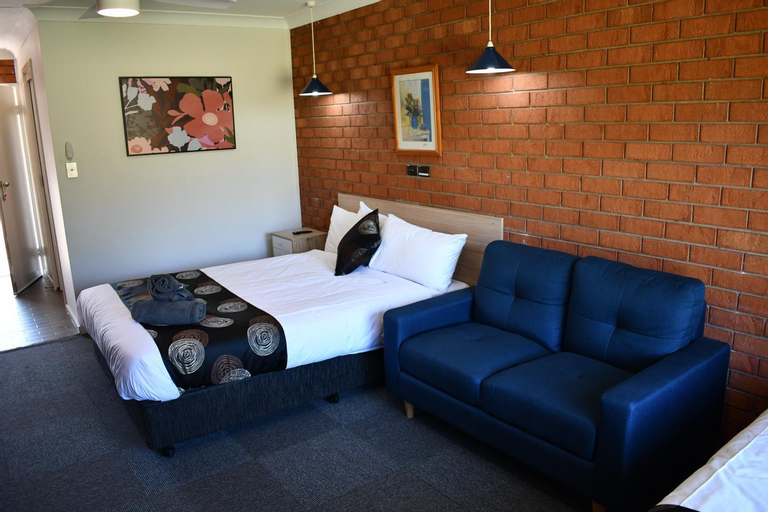 Bedroom 6