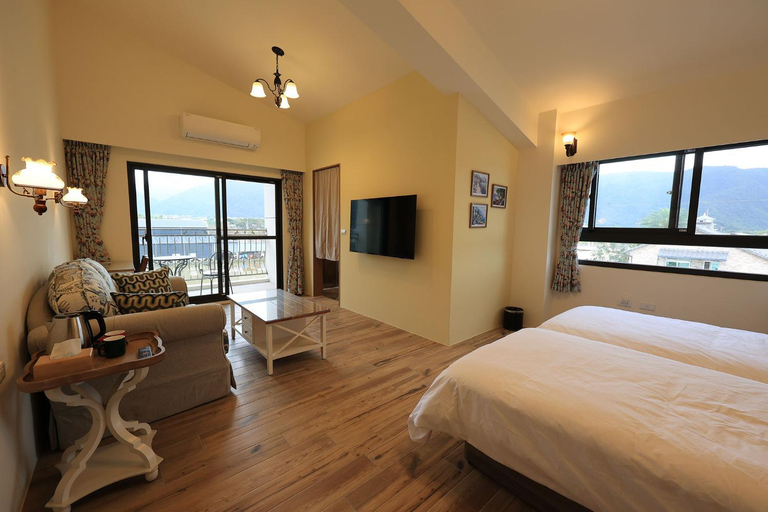 Others 5, 50 Lan House, Yilan