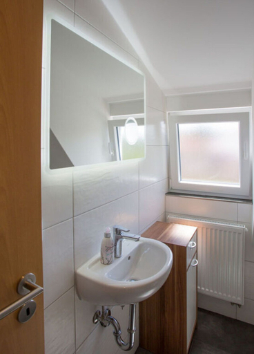 Bathroom 2, Sonnengarten Comfortable Holiday Residence, Roth