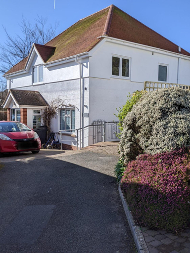 Others 5, Cedar Shade Cottage Ensuite Private Annexe with Parking, Devon