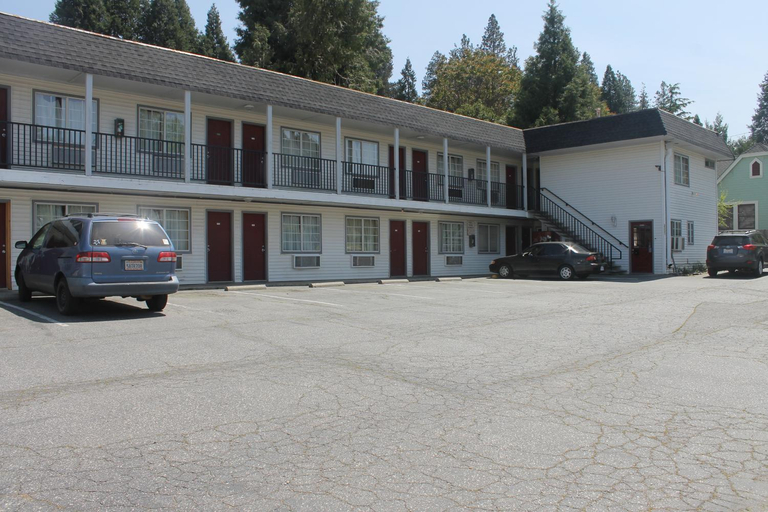 Exterior & Views 4, Stagecoach Motel, Nevada