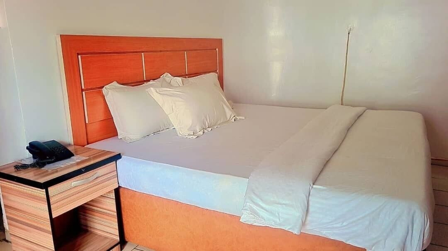 Bedroom 3, Abuja Bays Garden Hotel, AbujaMun