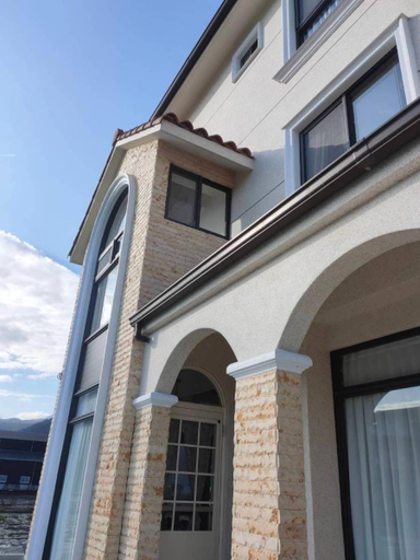 Others 2, 50 Lan House, Yilan