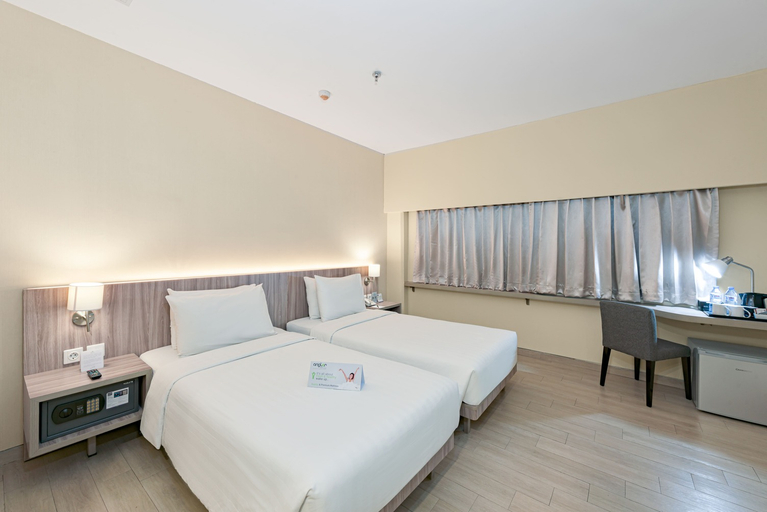 Bedroom 4, Grand Whiz Megamas Manado, Manado