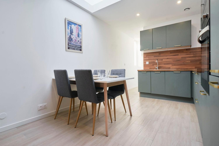 Others 5, House in Lille near Euratech private terrace., Nord