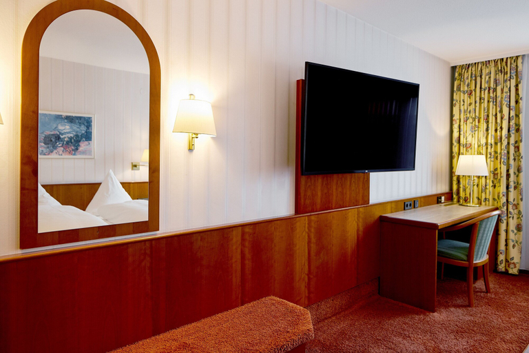 Others 5, Hotel Zum Schiff, Freiburg im Breisgau
