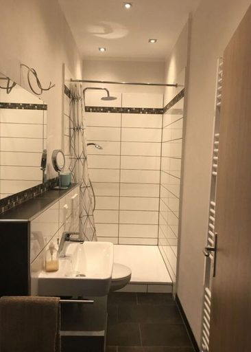 Bathroom 4, Holiday Home Vinea Comfortable Holiday Residence, Bernkastel-Wittlich