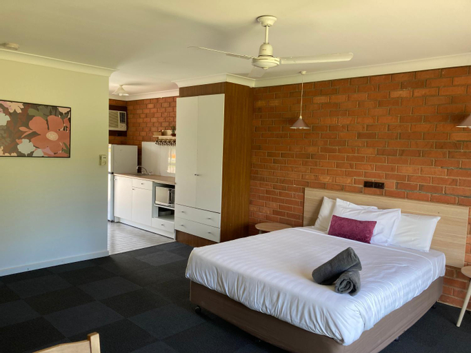 Bedroom 16