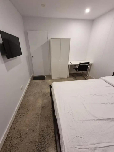 Bedroom 5, Sydney Airport Guest House, Botany Bay