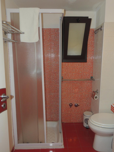 Bathroom 4, All'Ombra Del Noce B&B, Reggio Di Calabria