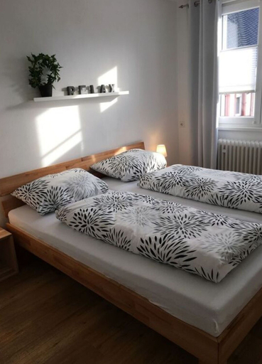 Room 2, City Whispers 2 Comfortable Vacation Home, Cochem-Zell
