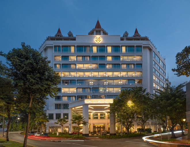 Exterior & Views 23