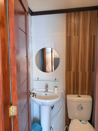 Bathroom 3, Kasa Cailloux, Pasuquin