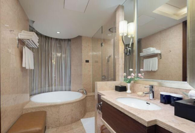 Bathroom 7