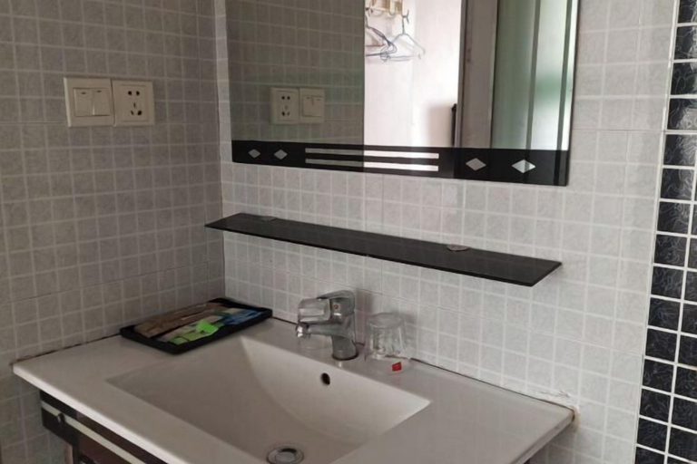 Others 5, Taihu Junhao Business Hotel, Anqing