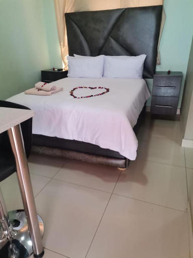 Others 3, Sunset View Palace Guest House, City of Tshwane
