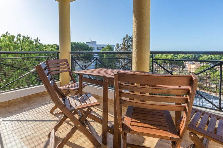 Others 5, Modern Apartment With Sunny Balcony & Sea View, Loulé