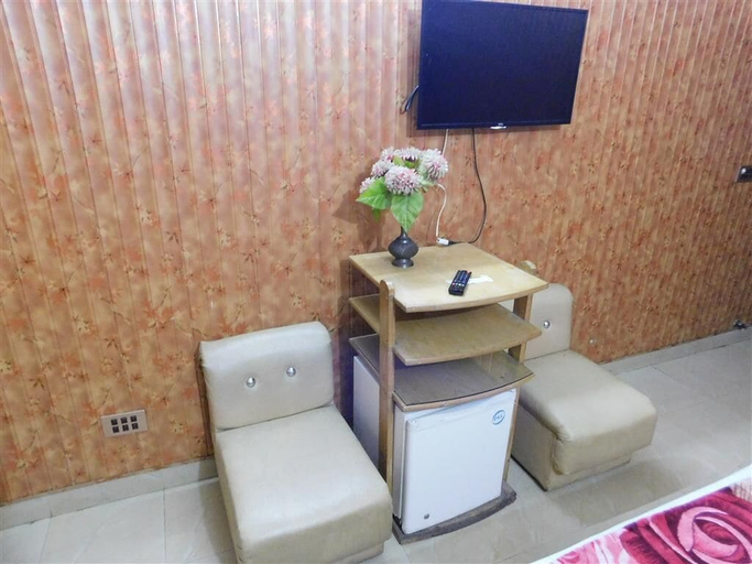 Bedroom 3, Hotel Al Noor, Lahore