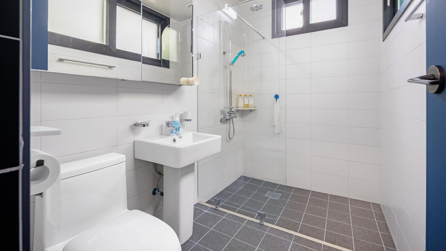Bathroom 4, Casadelfino in Jeju, Seogwipo