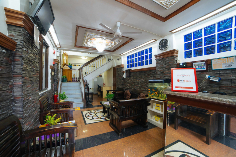 Public Area 3, RedDoorz @ Palanan Makati 2, Makati City