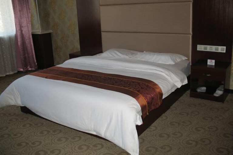 Bedroom 3, Lidu International Hotel, Chifeng