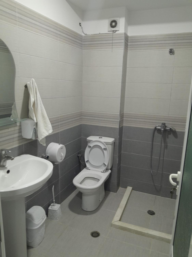 Bedroom 4, Hotel Yjet, Pogradecit
