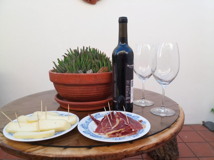 Food & Drinks 4, Silva's House, Odemira