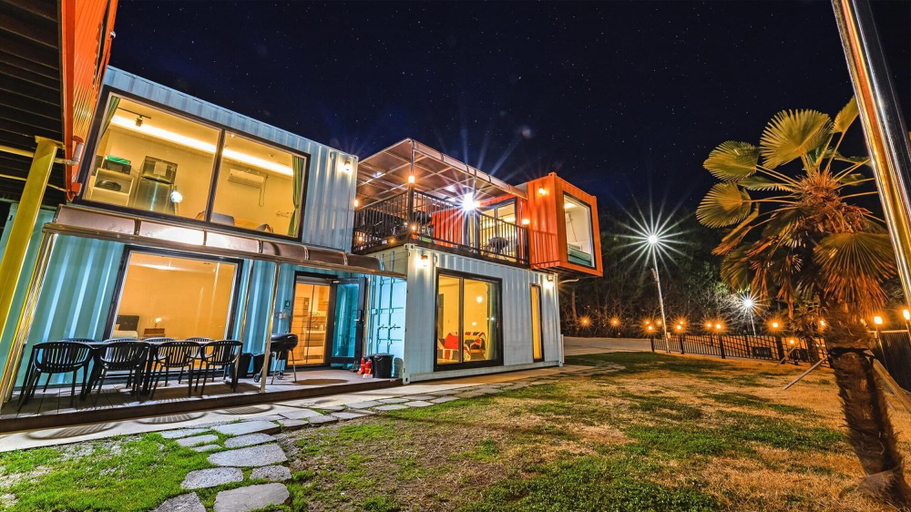 Exterior & Views 2, Goseong Bluewhale Glamping, Goseong