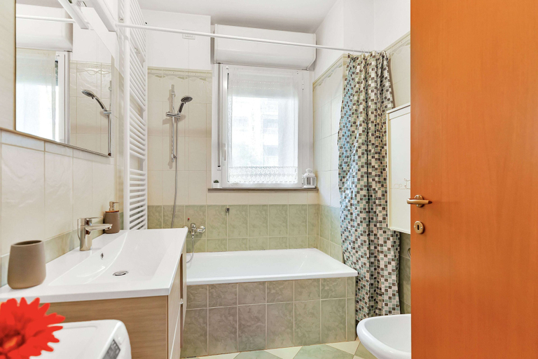 Bathroom 4, Alessia's Flat - Perini, Milano